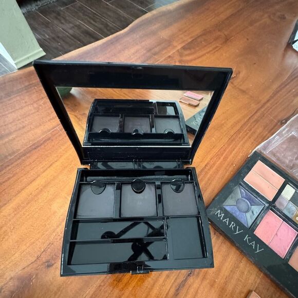 Mary Kay bundle - Picture 10 of 11